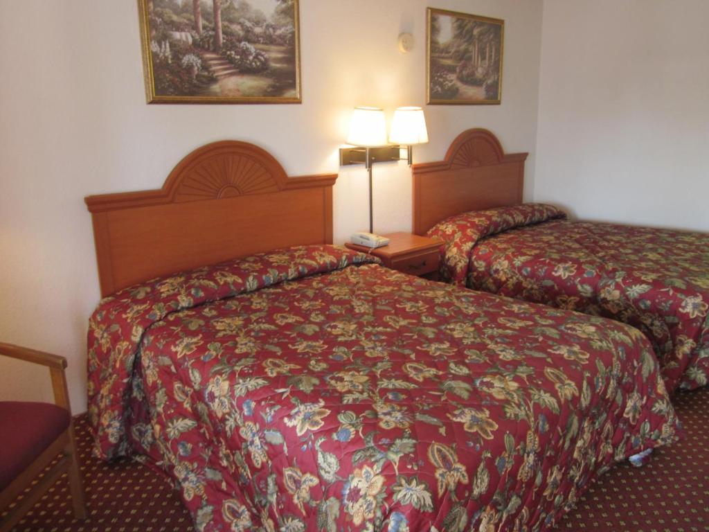 Westmont Inn - Lakeland Room photo